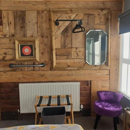 Carpenters Arms Hotel Бостън Екстериор снимка