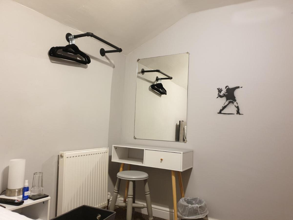 Carpenters Arms Hotel Бостън Екстериор снимка